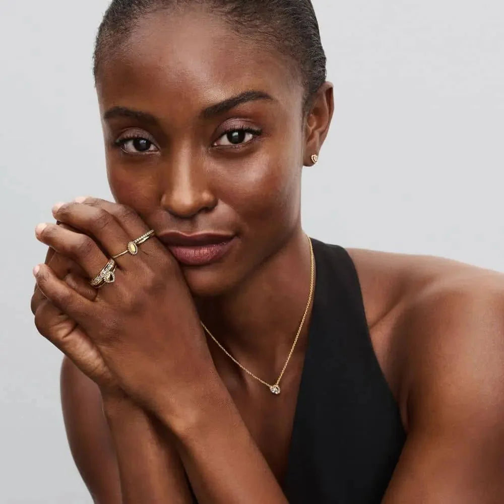 Graviruojamas žiedas su širdies formos aureole - Pandora Lietuva