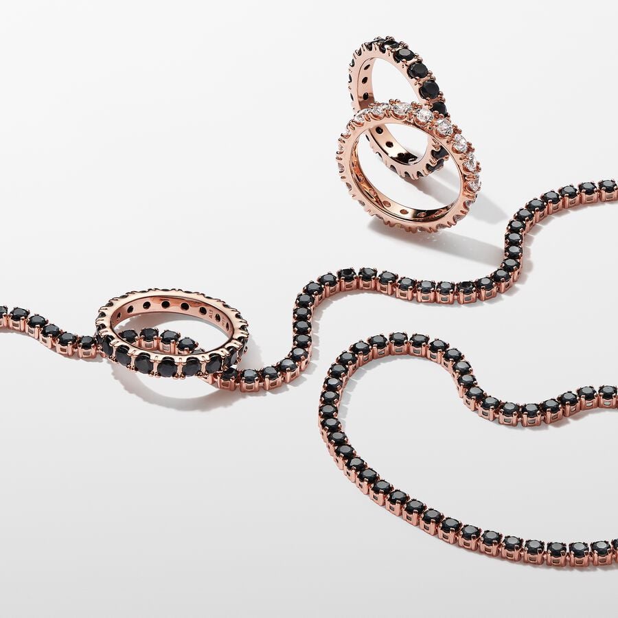 Juoda žėrinti teniso apyrankė - Pandora Lietuva