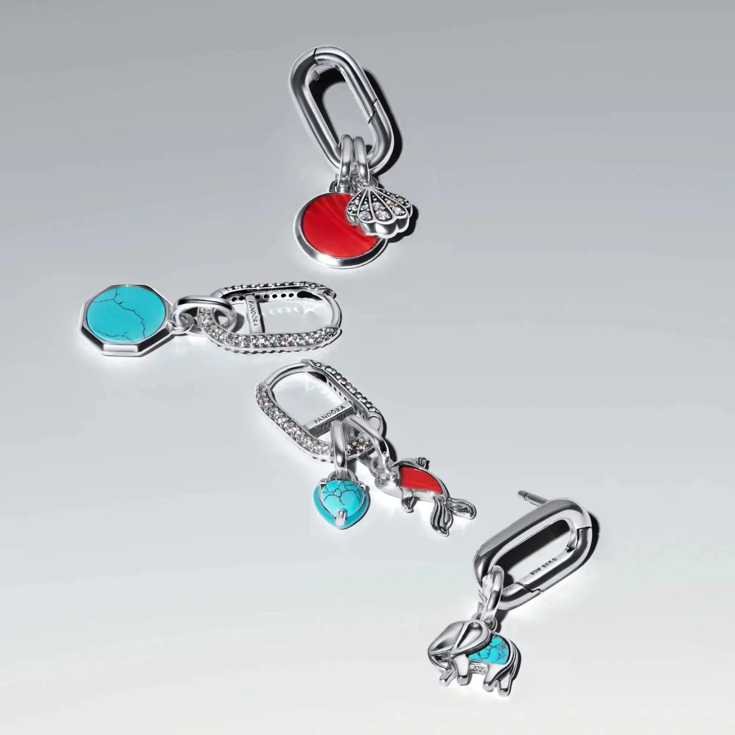 Kabantis raudono Murano stiklo mini karoliukas „Koi karpis“ - Pandora Lietuva