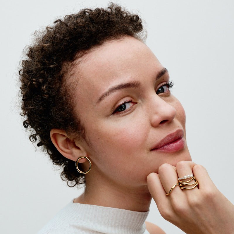 Organiškos formos apskriti auskarai - Pandora Lietuva