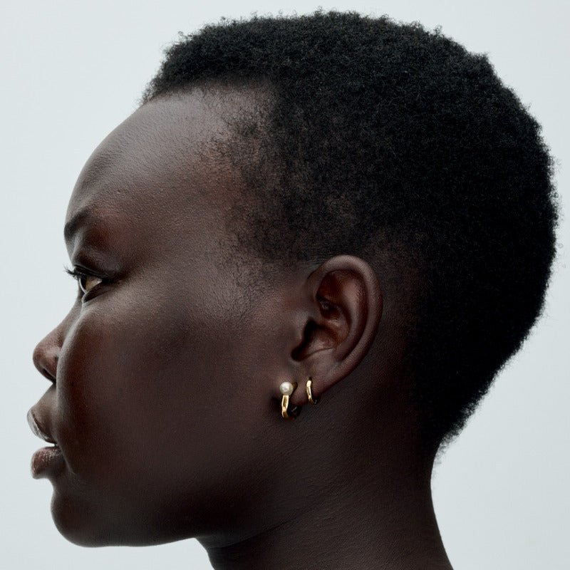 Organiškos lanko formos auskarai su apdorotais, dirbtiniu būdu išaugintais gėlavandeniais perlais - Pandora Lietuva