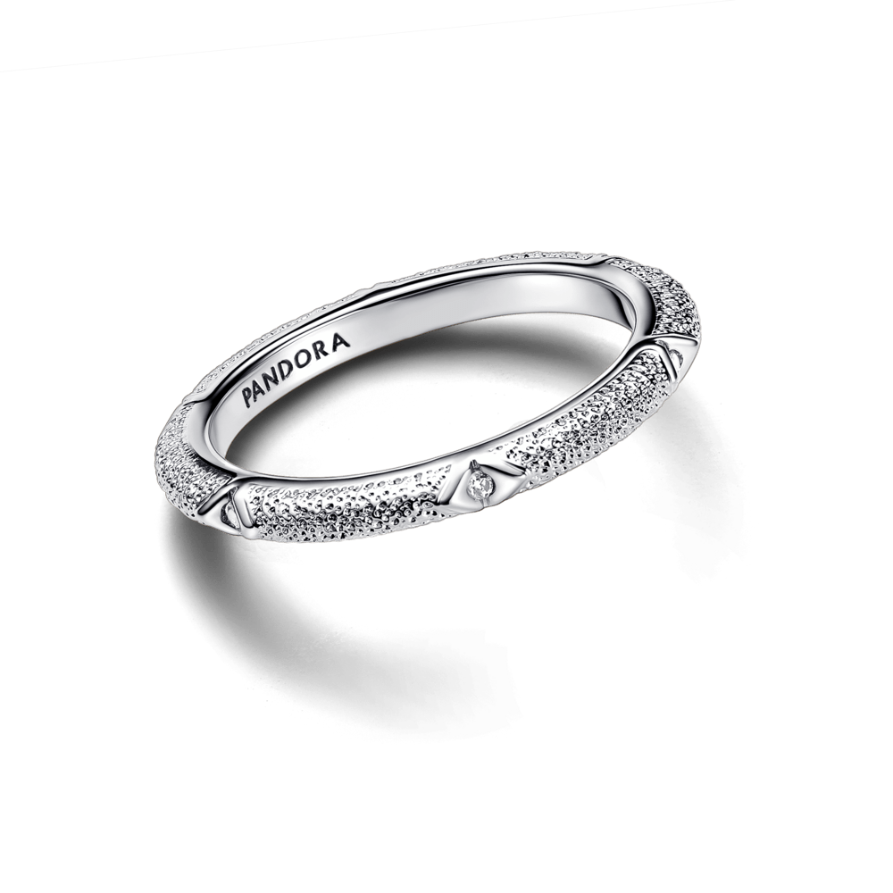 „Pandora ME“ struktūruotas žiedas su akmenėliais - Pandora Lietuva