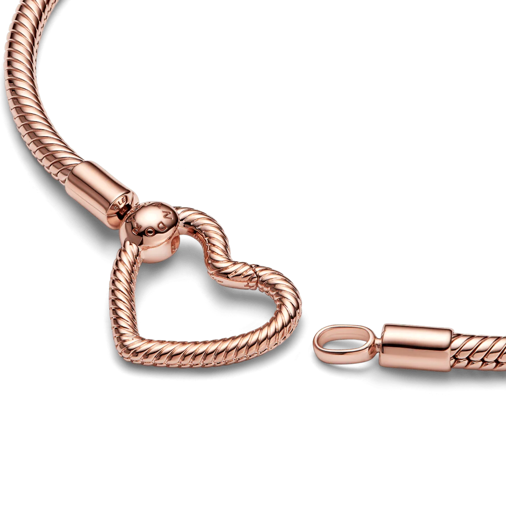 Pandora Moments širdies užsegimo gyvatės pynimo grandinėlės apyrankė - Pandora Lietuva