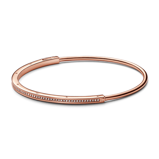Pandora Signature I - D Pavé Bangle apyrankė - Pandora Lietuva