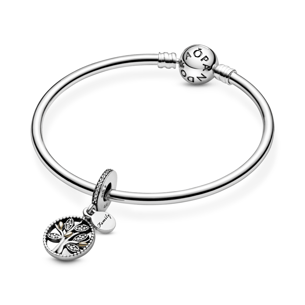 Perepuu amulett detailidega kollasest kullast