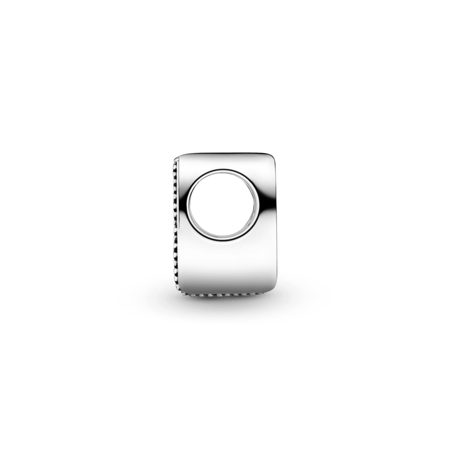 Raidė Y - Pandora LT