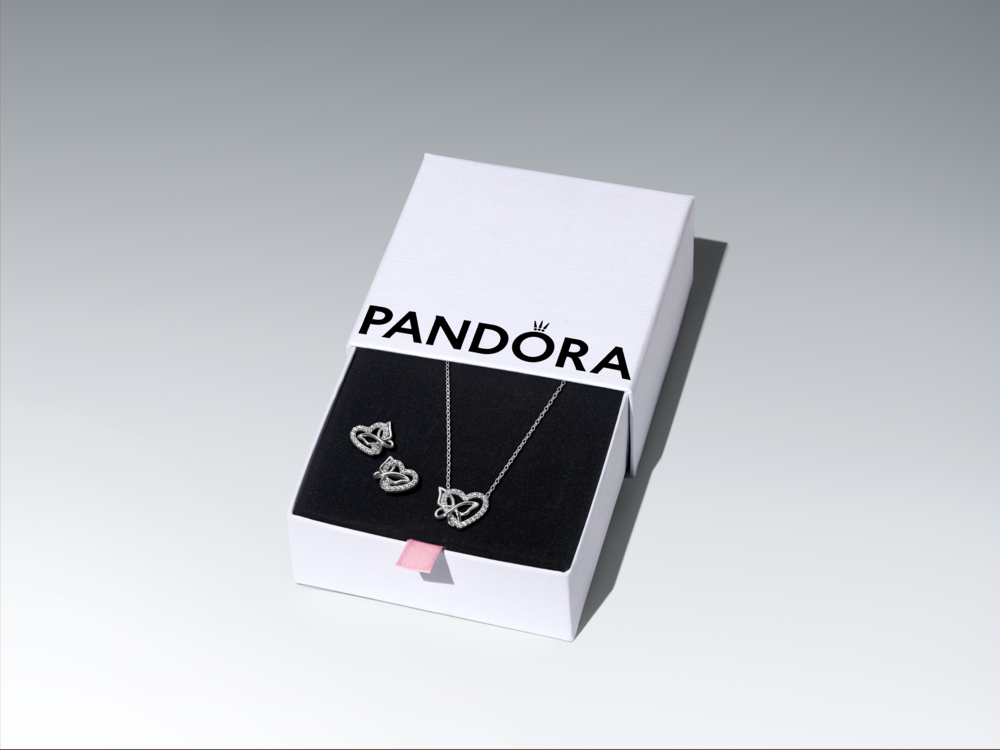 Põimunud südame ja liblikaga ehtekomplekt