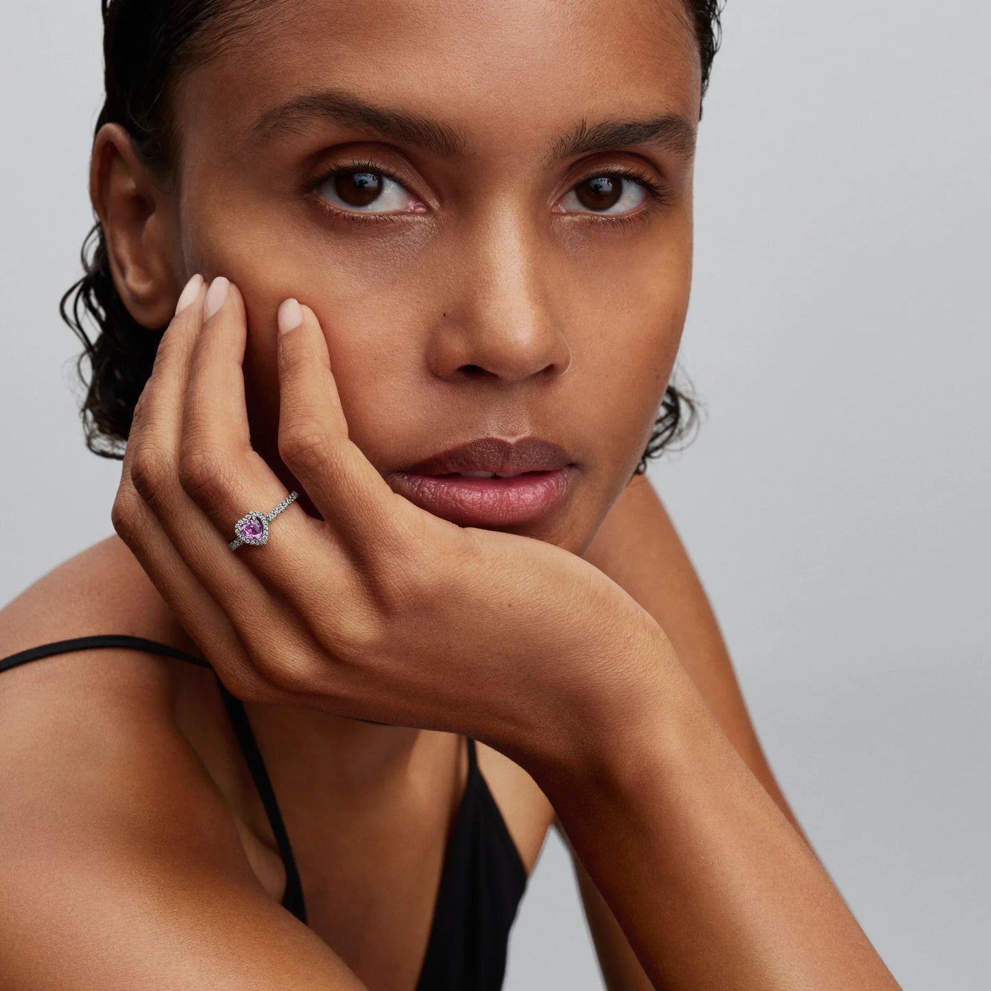 Sõrmus „Tõstetud helelilla süda“