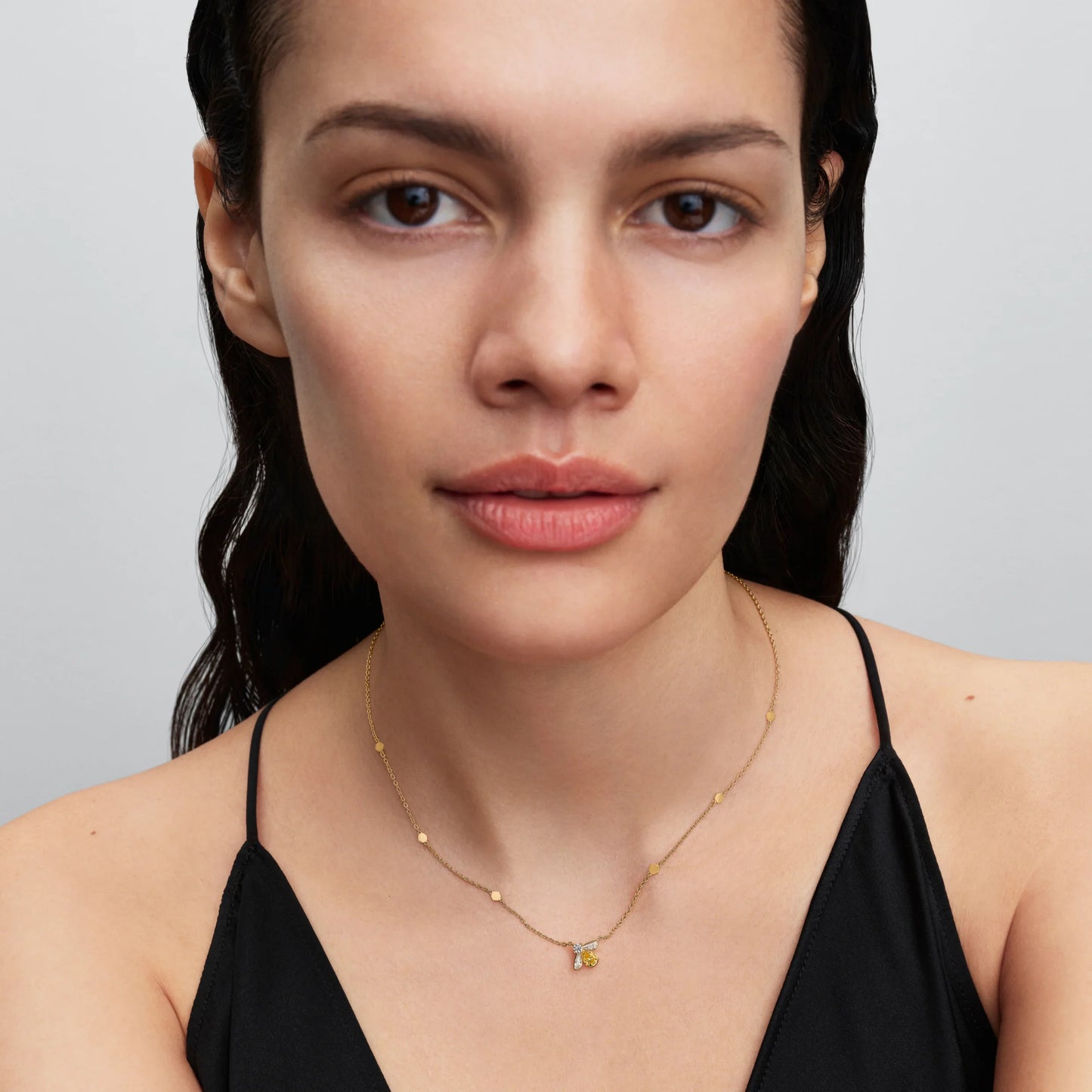 Ripatsiga kaelakee „Mesilane“