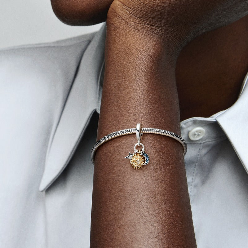 Dviejų atspalvių Celestial Triple Dangle Charm - Pandora Lietuva