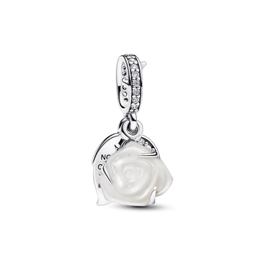 Topeltripatsiga amulett „Õitsev valge roos“