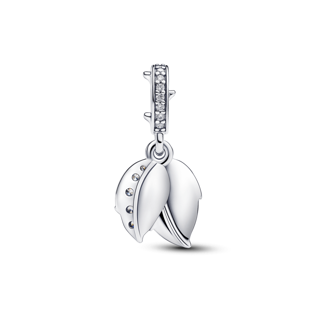 Topeltripatsiga amulett „Õitsev valge roos“