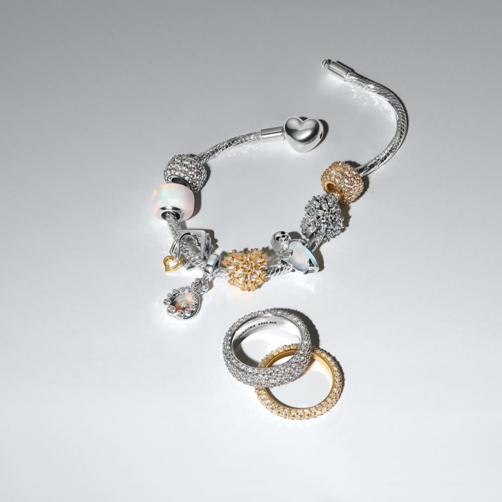 Dvigubas kabantis opalinis karoliukas „Begalybė“ - Pandora Lietuva