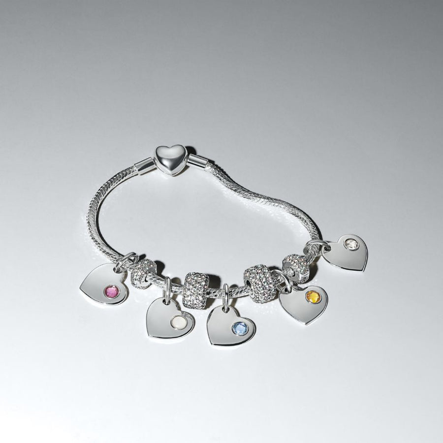Graviruojamas kabantis širdies karoliukas su rožiniu akmenėliu - Pandora Lietuva