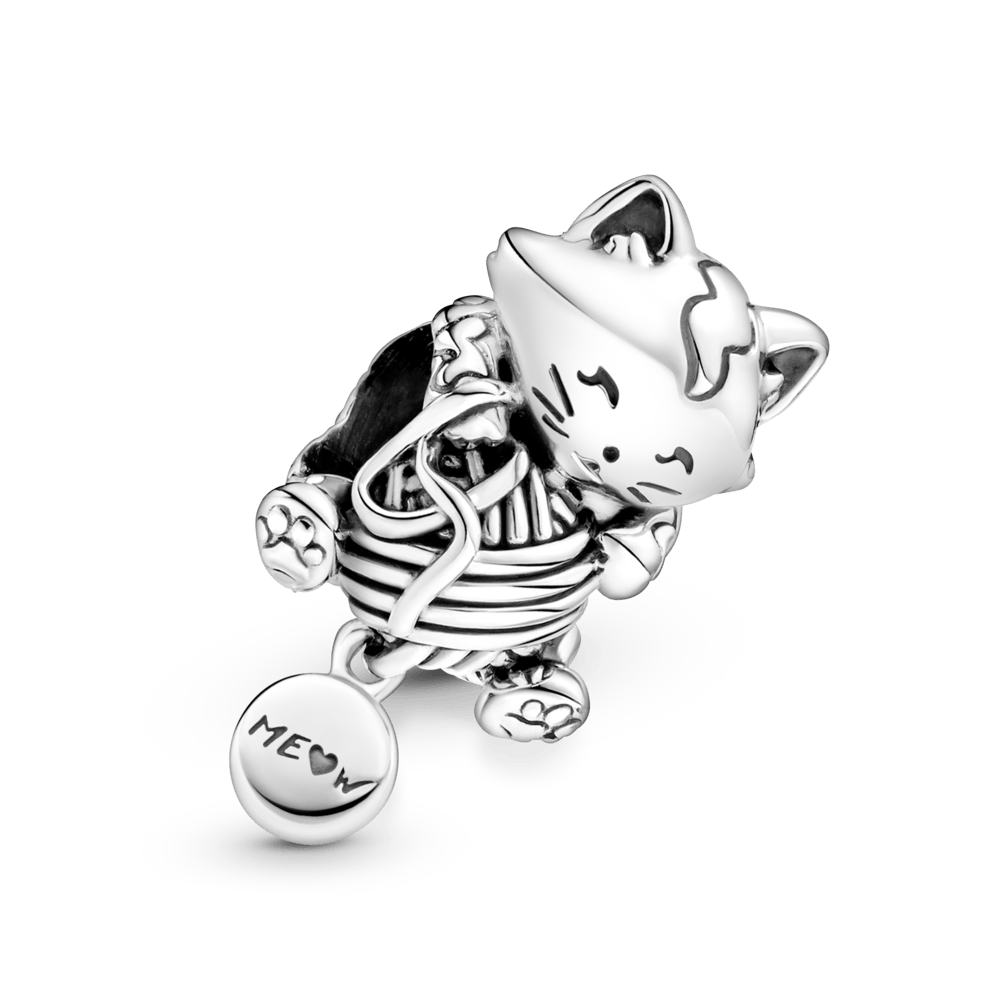 Amulett „Kassipoeg ja lõngakera“