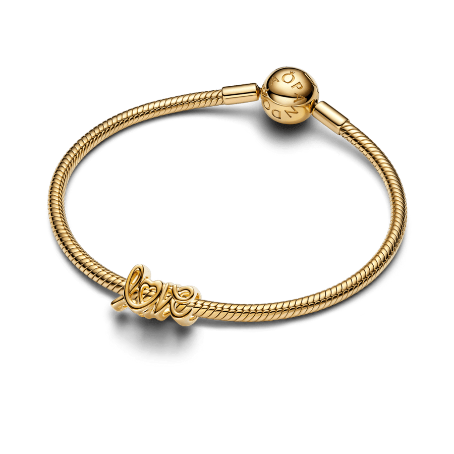 Käsitsi kirjutatud sõnaga „Love“ amulett