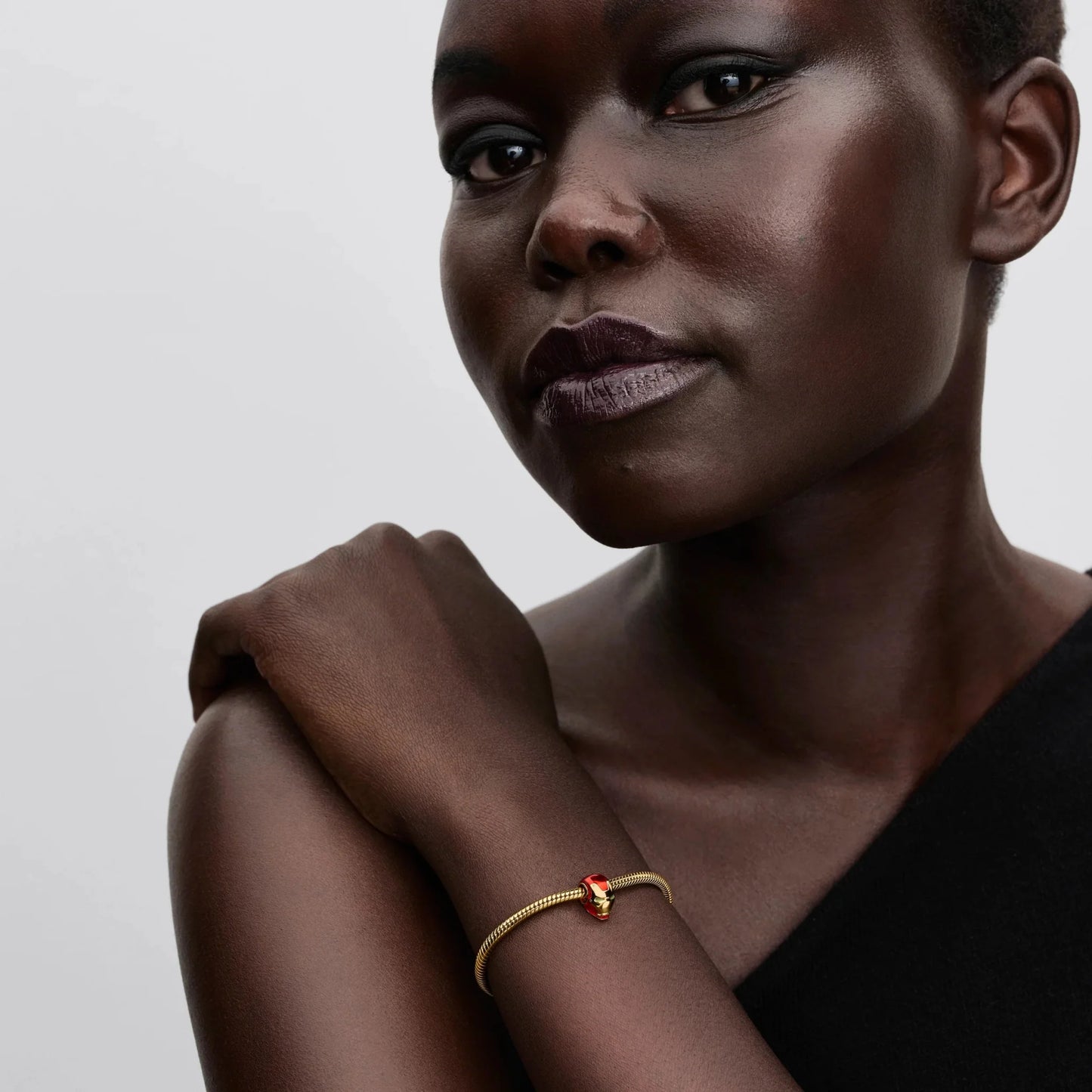 „Marvel“ karoliukas „Geležinio žmogaus šalmas“ - Pandora Lietuva