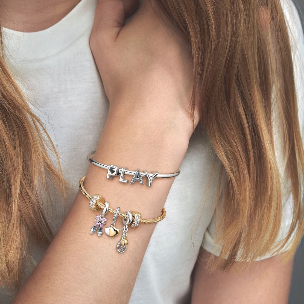 Raidė A - Pandora Lietuva