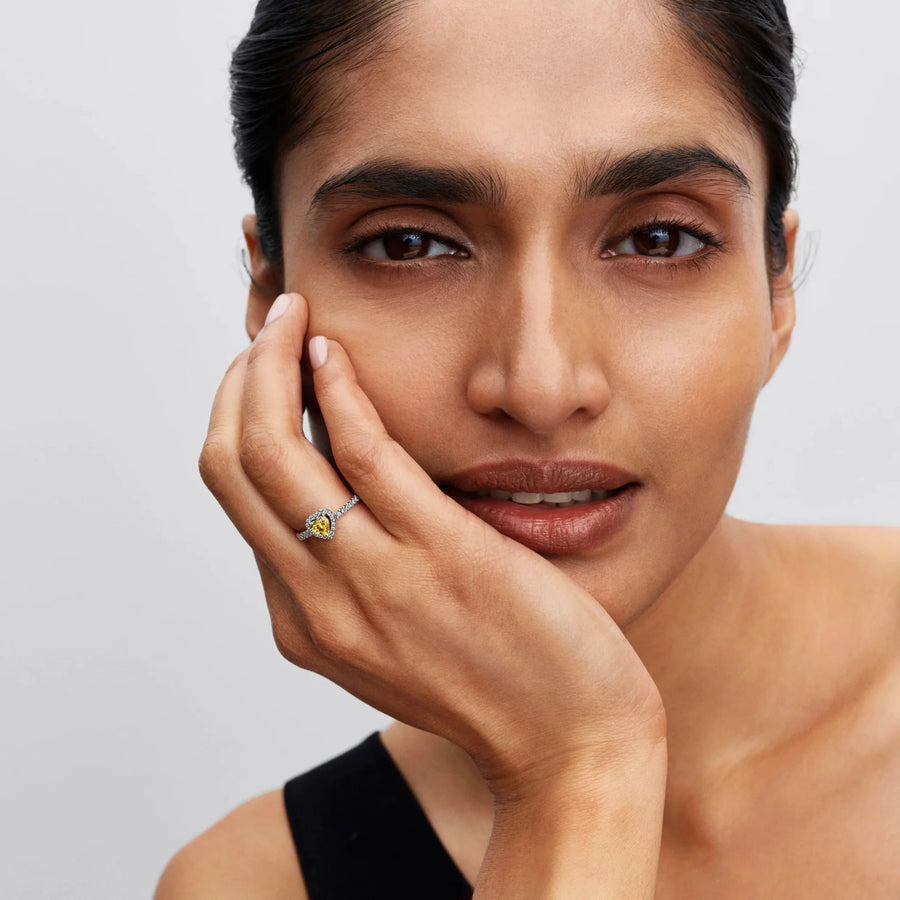 Spindintis žiedas „Iškilusi širdis“ - Pandora Lietuva