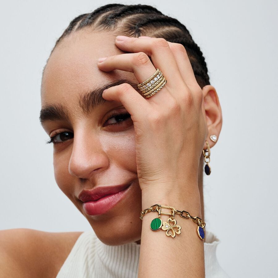 Žėrintys auskarai - smeigės su iškilia širdele - Pandora Lietuva